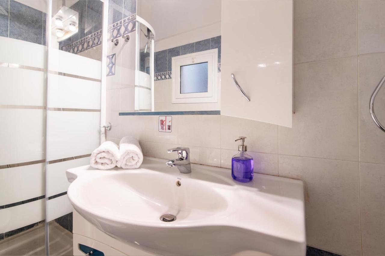 Charlie City Center Room Атина Екстериор снимка